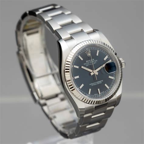 rolex datejust ghiera liscia quadrante bianco data nera al polso|rolex datejust 36 prezzi.